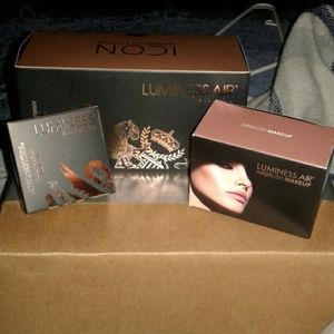 Luminous makeup machine